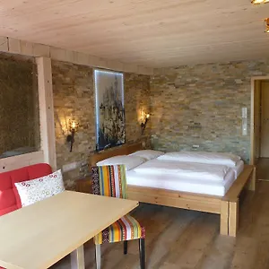  Apartamento Gaestehaus Guggomos 