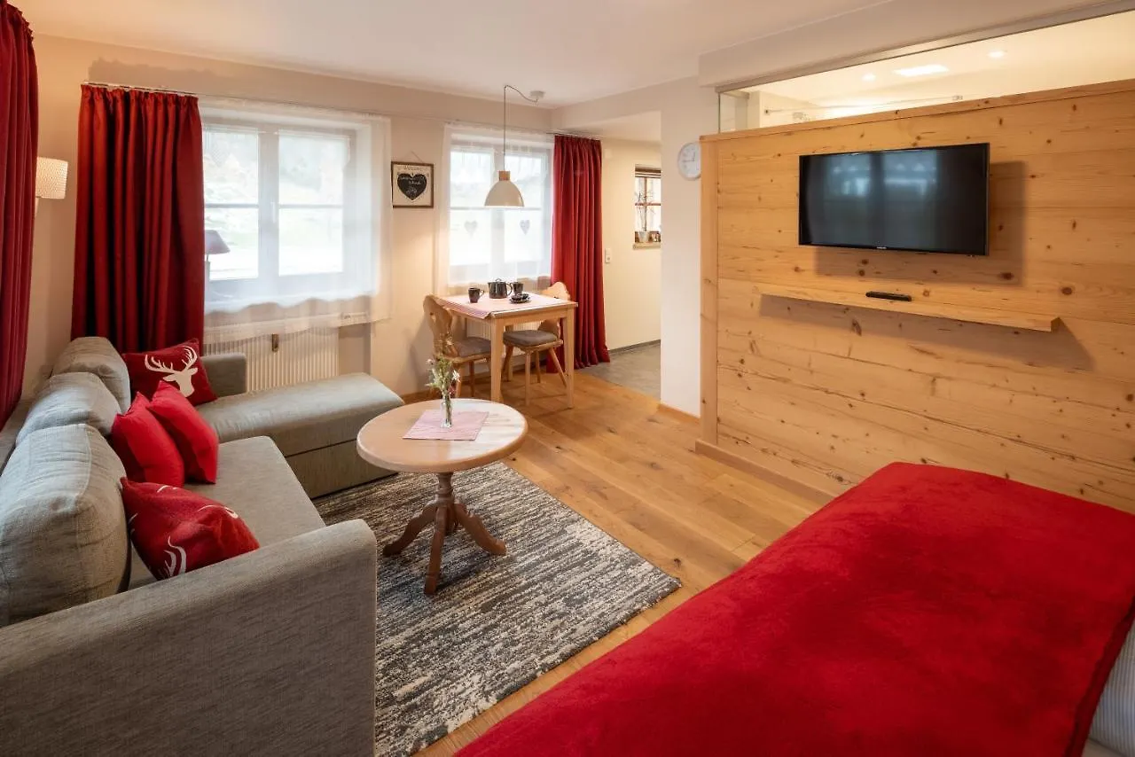 Allgaeu-Moni Fussen Apartment